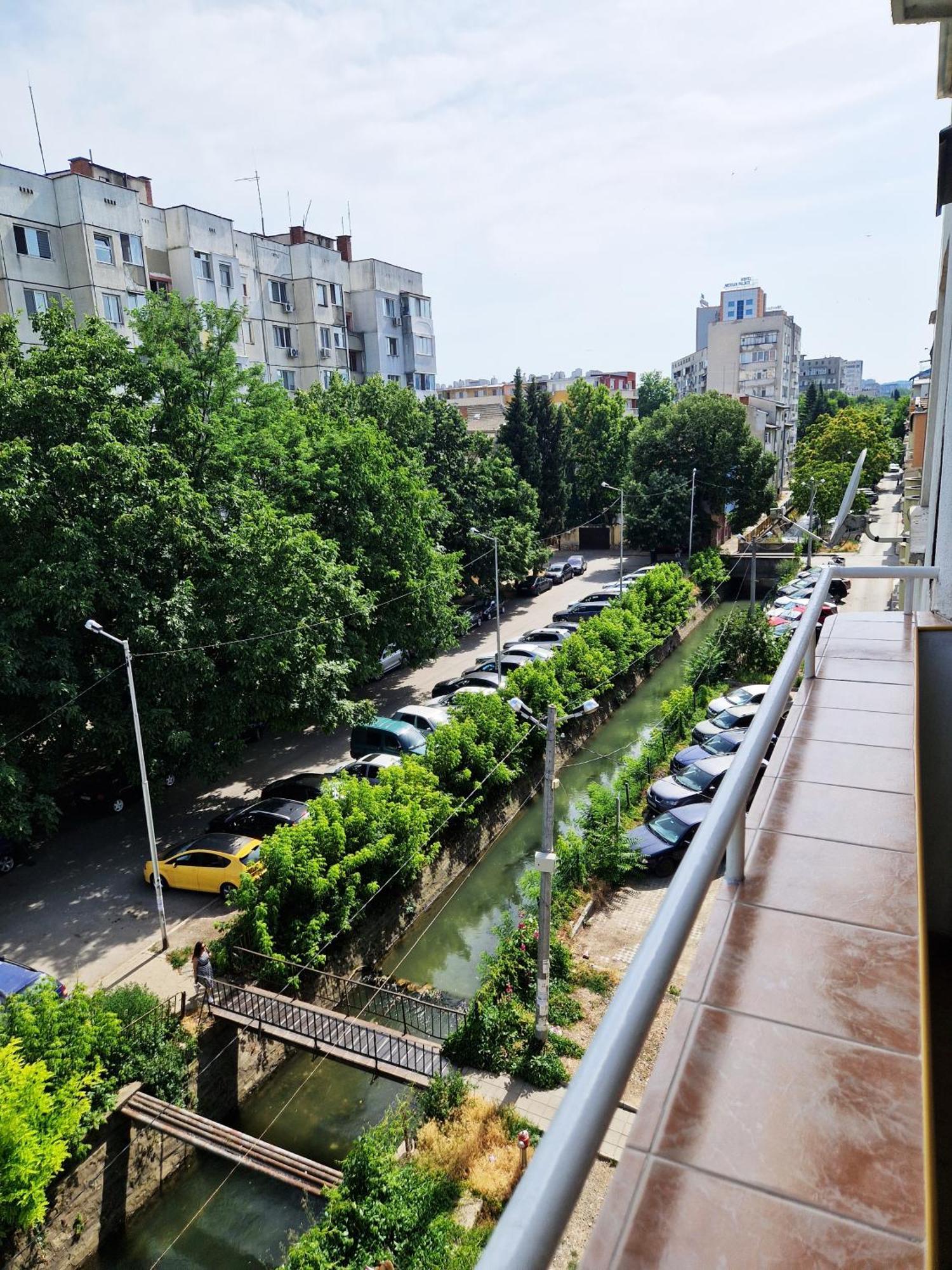 Central Apartment - Spacious Designer Property In Stara Zagora Eksteriør billede